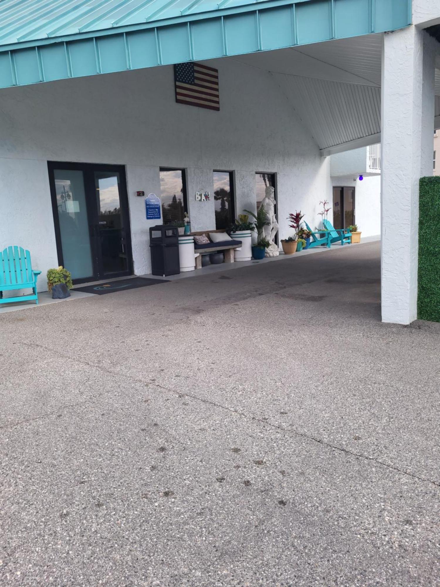 Beachside Hotel - Daytona Beach Shores Дейтона-Бич-Шорс Экстерьер фото