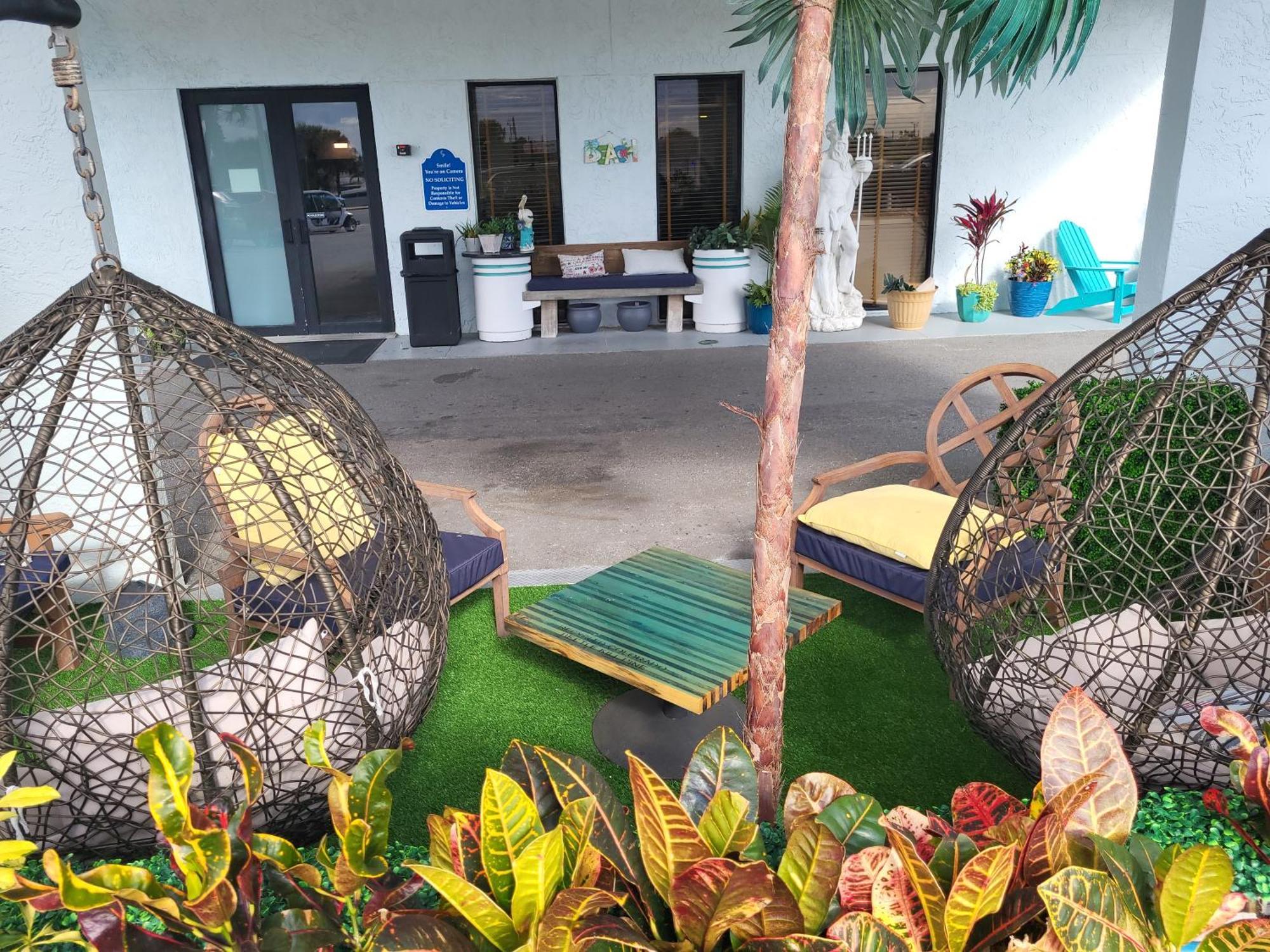 Beachside Hotel - Daytona Beach Shores Дейтона-Бич-Шорс Экстерьер фото